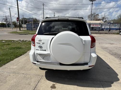 2007 Toyota RAV4 Sport