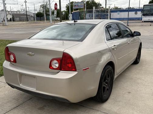 2011 Chevrolet Malibu LS