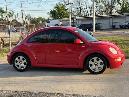 2002 Volkswagen New Beetle GLS