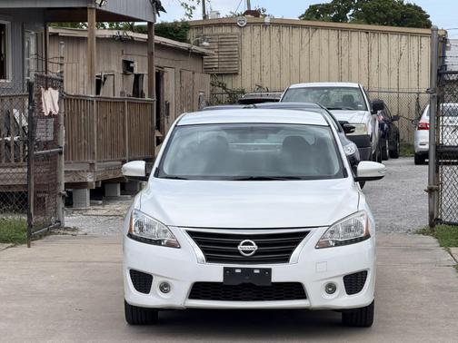 Aspen White 2015 Nissan Sentra SR