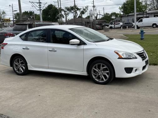 Aspen White 2015 Nissan Sentra SR
