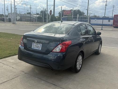 2016 Nissan Versa 1.6 SV