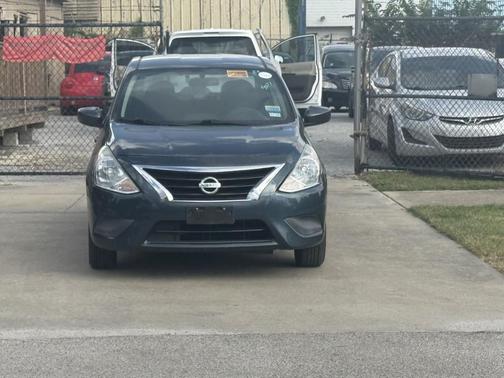 2016 Nissan Versa 1.6 SV