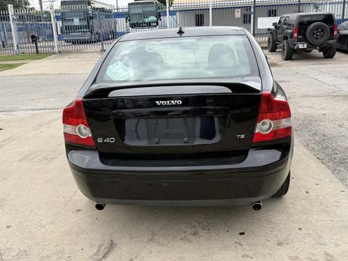 Metallic Black 2007 Volvo S40