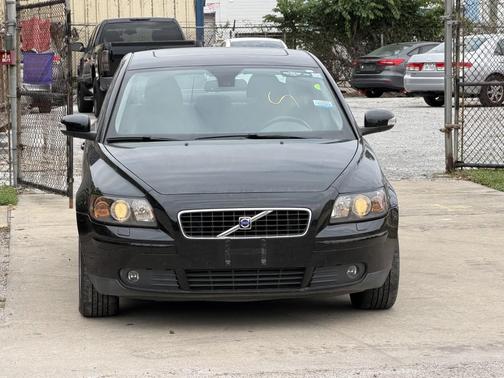 Metallic Black 2007 Volvo S40