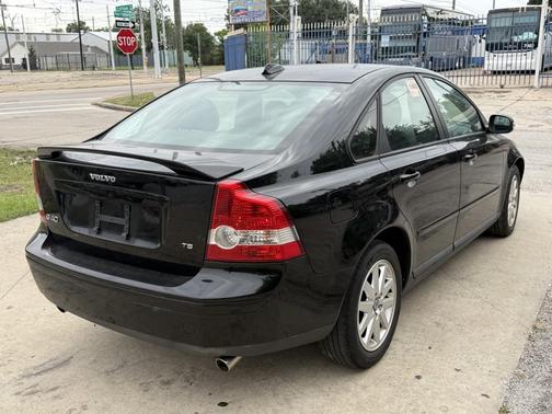 Metallic Black 2007 Volvo S40