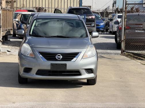 2013 Nissan Versa 1.6 S