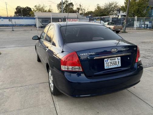 2009 Kia Spectra EX