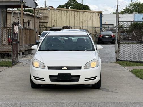 Pearl White 2007 Chevrolet Impala LT