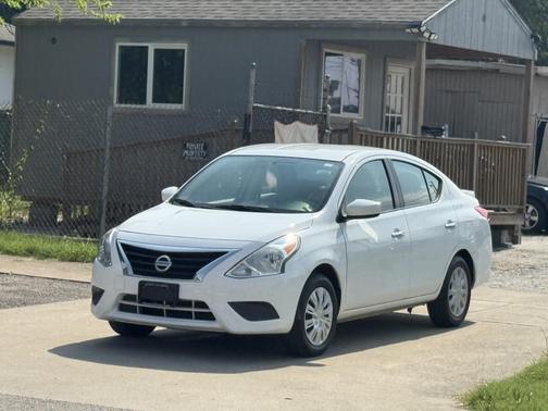 2017 Nissan Versa 1.6 SV