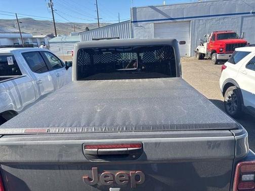 Grey 2021 Jeep Gladiator Mojave 4x4