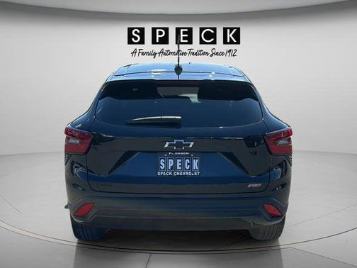 Mosaic Black Metallic 2026 Chevrolet Trax FWD 1RS