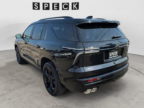 Mosaic Black Metallic 2027 Chevrolet Traverse RS