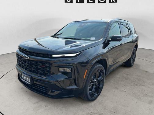 Mosaic Black Metallic 2027 Chevrolet Traverse RS