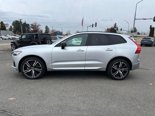 2021 Volvo XC60 T5 R-Design