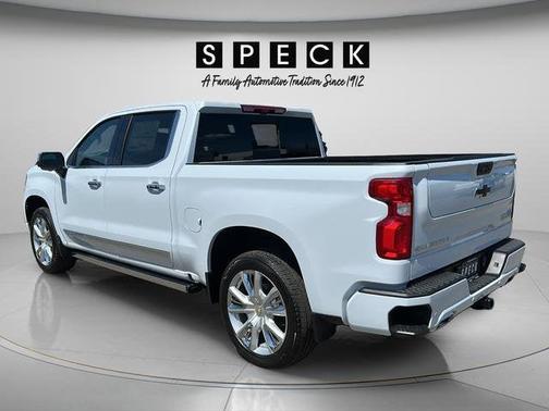 Polar White Tricoat 2026 Chevrolet Silverado 1500 High Country