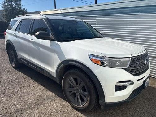 Star White Metallic Tri-Coat 2021 Ford Explorer XLT