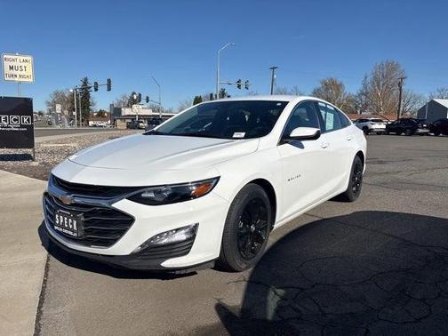 Summit White 2024 Chevrolet Malibu 1LT