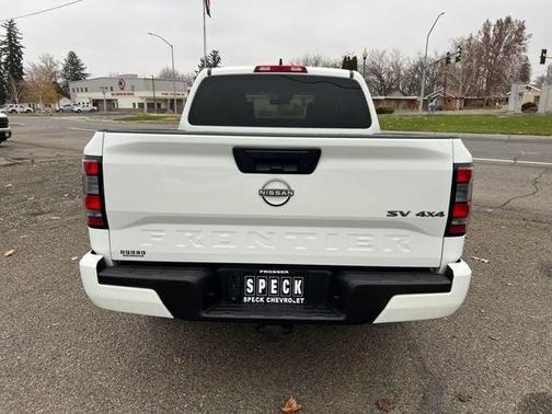 2022 Nissan Frontier SV