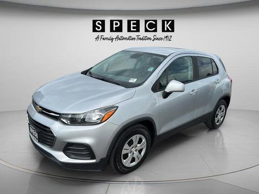 Silver Ice Metallic 2017 Chevrolet Trax LS
