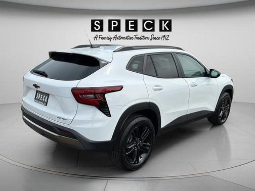 Summit White 2026 Chevrolet Trax FWD ACTIV
