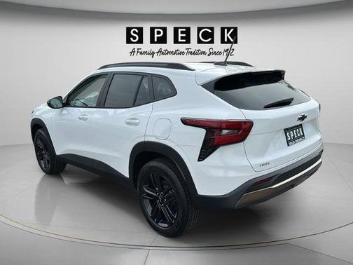 Summit White 2026 Chevrolet Trax FWD ACTIV
