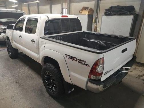 2015 Toyota Tacoma Base