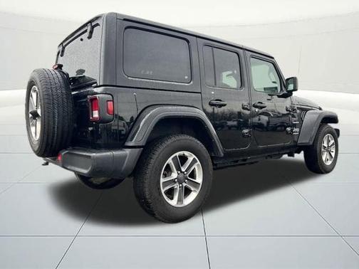 2023 Jeep Wrangler 4-Door Sahara