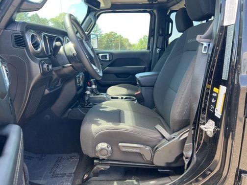 2023 Jeep Wrangler 4-Door Sahara