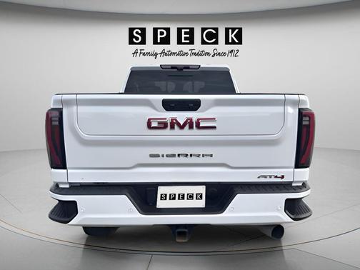 Summit White 2024 GMC Sierra 2500 AT4