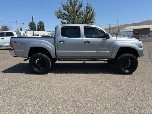 2014 Toyota Tacoma Base