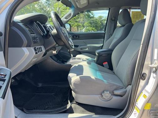 2014 Toyota Tacoma Base