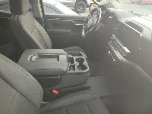 2025 GMC Sierra 1500 SLE