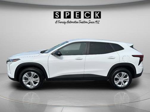 Summit White 2025 Chevrolet Trax LS