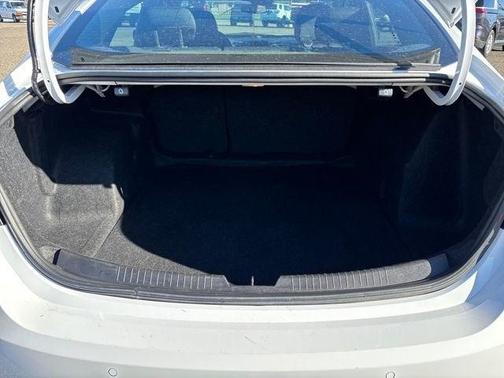 Summit White 2024 Chevrolet Malibu 1LT