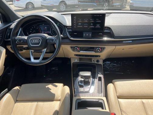 2022 Audi Q5 45 S line Premium