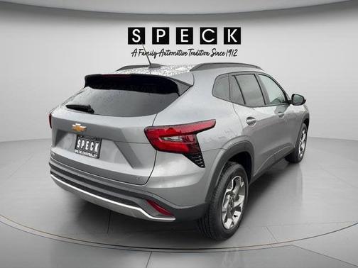 Sterling Gray Metallic 2025 Chevrolet Trax LT