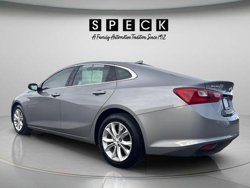 Sterling Gray Metallic 2024 Chevrolet Malibu FWD 1LT