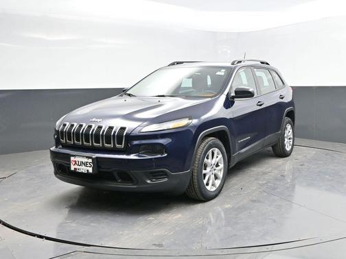 2016 Jeep Cherokee Sport