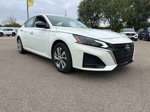 2024 Nissan Altima S FWD