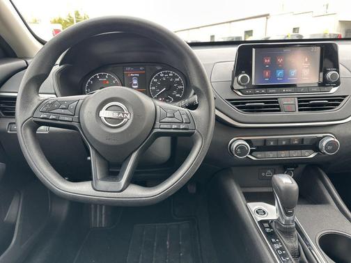 2024 Nissan Altima S FWD