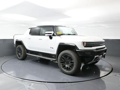 Interstellar White 2025 GMC HUMMER EV Pickup 2X