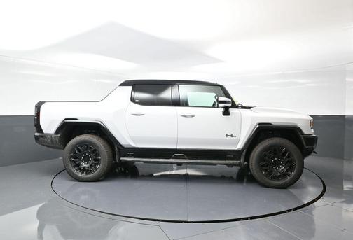 Interstellar White 2025 GMC HUMMER EV Pickup 2X