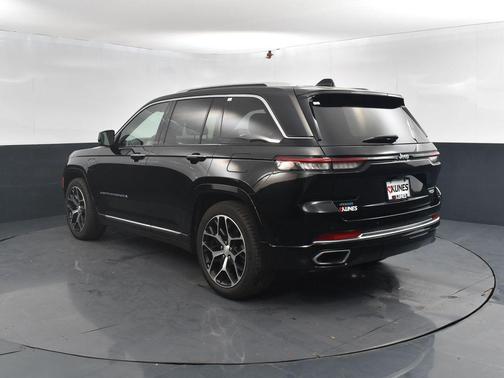 2022 Jeep Grand Cherokee 4xe Summit Reserve