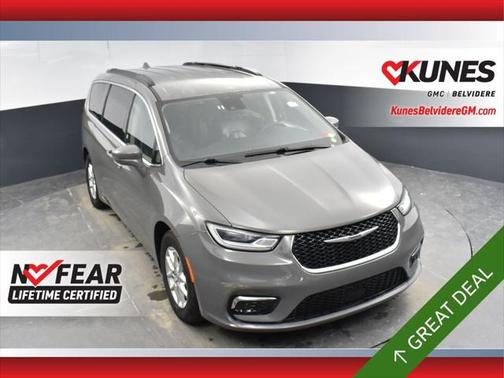 2022 Chrysler Pacifica Touring L