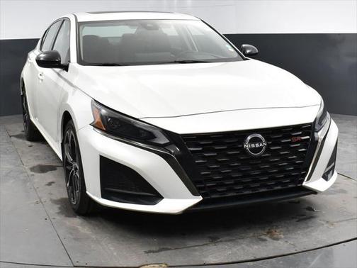 2023 Nissan Altima SR Intelligent AWD