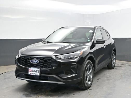 Agate Black Metallic 2025 Ford Escape ST-Line