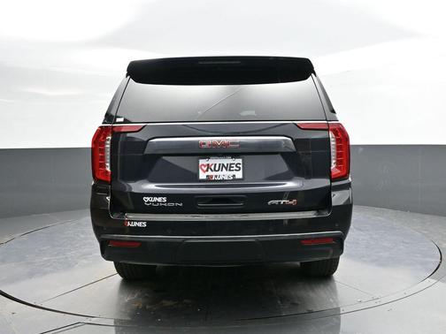 2023 GMC Yukon XL 4WD AT4