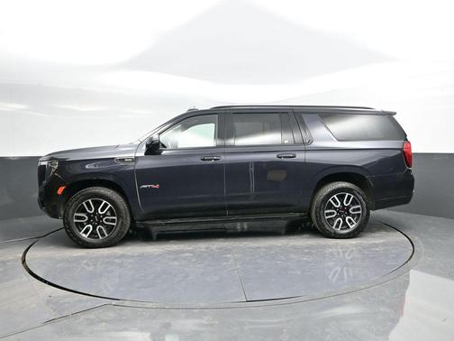 2023 GMC Yukon XL 4WD AT4