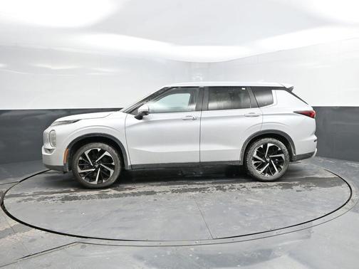 2024 Mitsubishi Outlander 